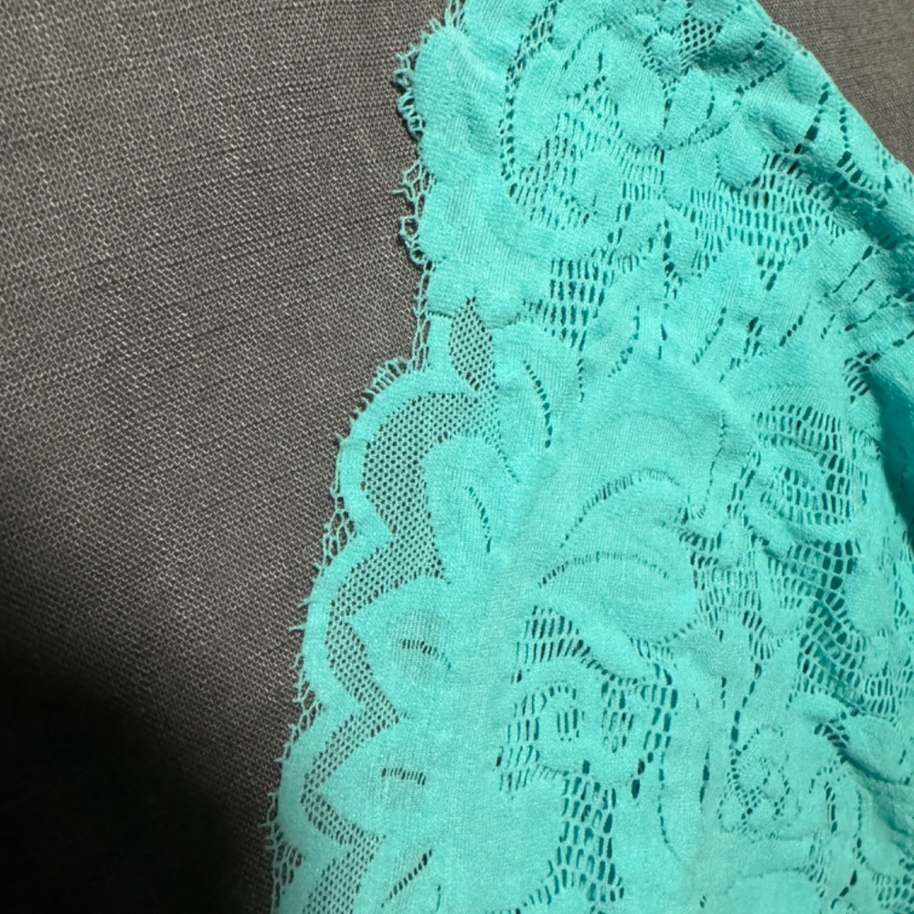 Victoria’s Secret - Picture 7 of 8